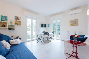 JOIVY Blissful Flat for 6, Close To The Beach